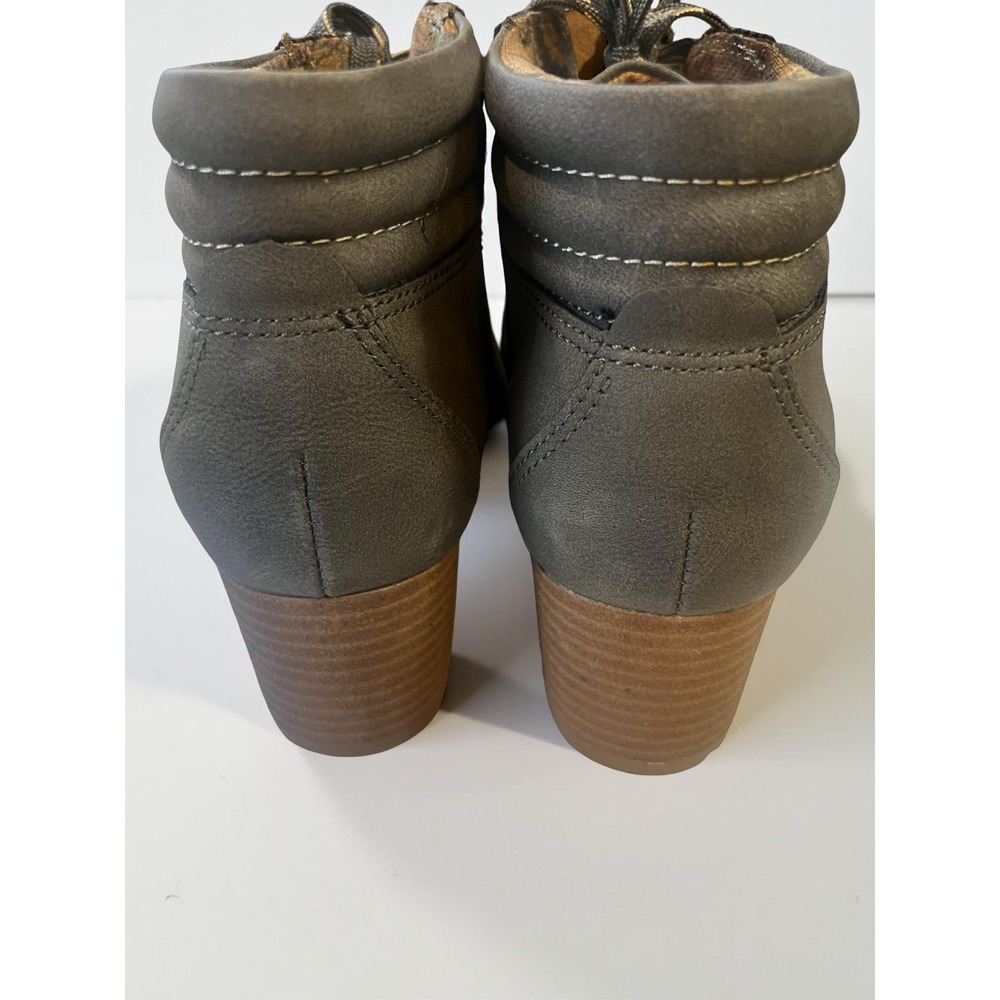 B.O.C Women's Light Grey Alder Lace-Up Block-Heel Hiking Boots .
Size 6 - Picture 4 of 6